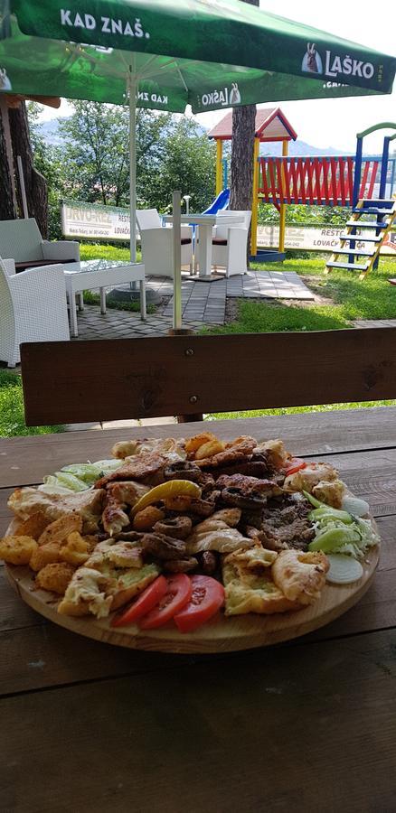 Restoran&Motel And Apartmants Lovacka Prica Tesanj Buitenkant foto