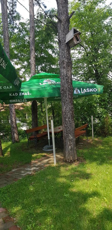 Restoran&Motel And Apartmants Lovacka Prica Tesanj Buitenkant foto